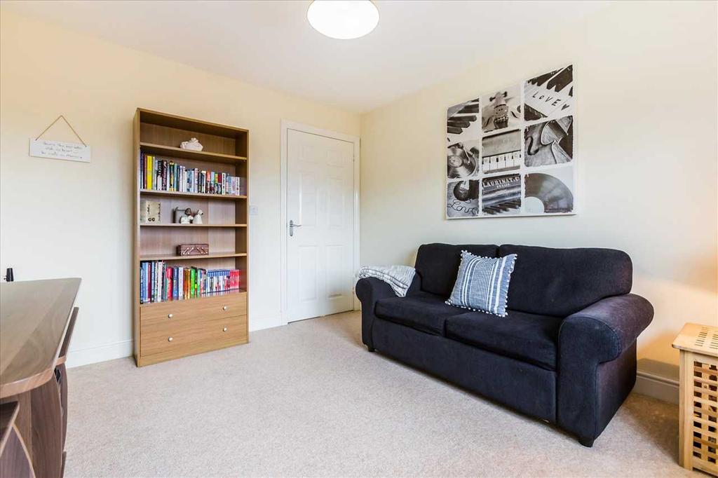 Bedroom Three (2)