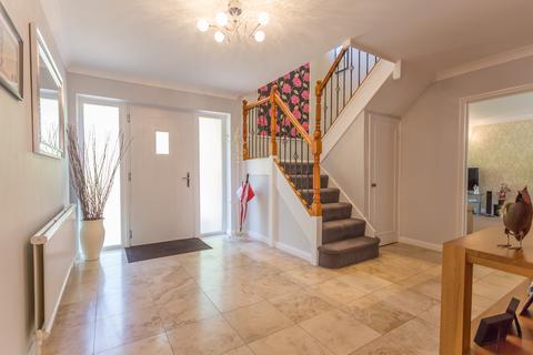 14 Norton Park, Ascot, SL5 9BW