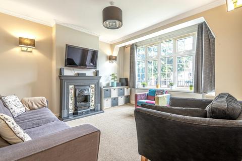 58 Elmhurst Avenue, Mitcham, CR4 2HN