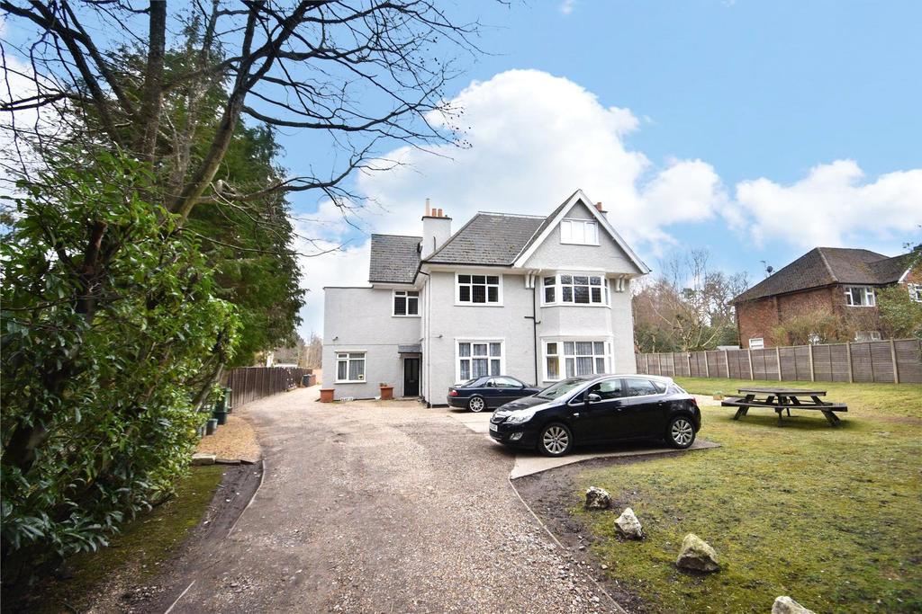 Brackendale, the drive, Camberley, England