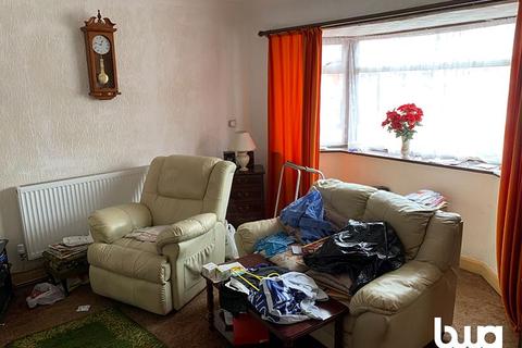 35 Cadle Road, Bushbury, Wolverhampton, WV10 9SJ
