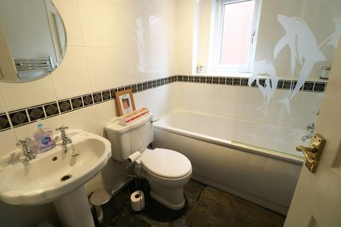 33 Calcutt Way, Shirley, Solihull, B90 1RS