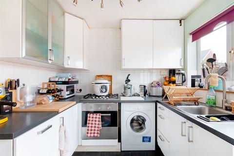 131 Brangwyn Crescent, London, SW19 2UA