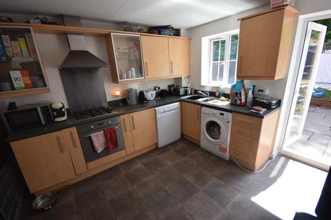 4 bedroom townhouse to rent - Sorrell Gardens, Newcastle Under Lyme