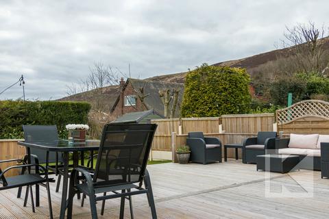 3 Slades View Close, Diggle, Oldham, OL3 5PE