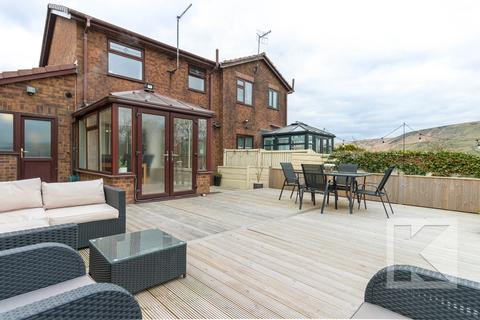 3 Slades View Close, Diggle, Oldham, OL3 5PE