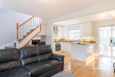 3 Slades View Close, Diggle, Oldham, OL3 5PE