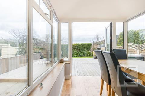 3 Slades View Close, Diggle, Oldham, OL3 5PE