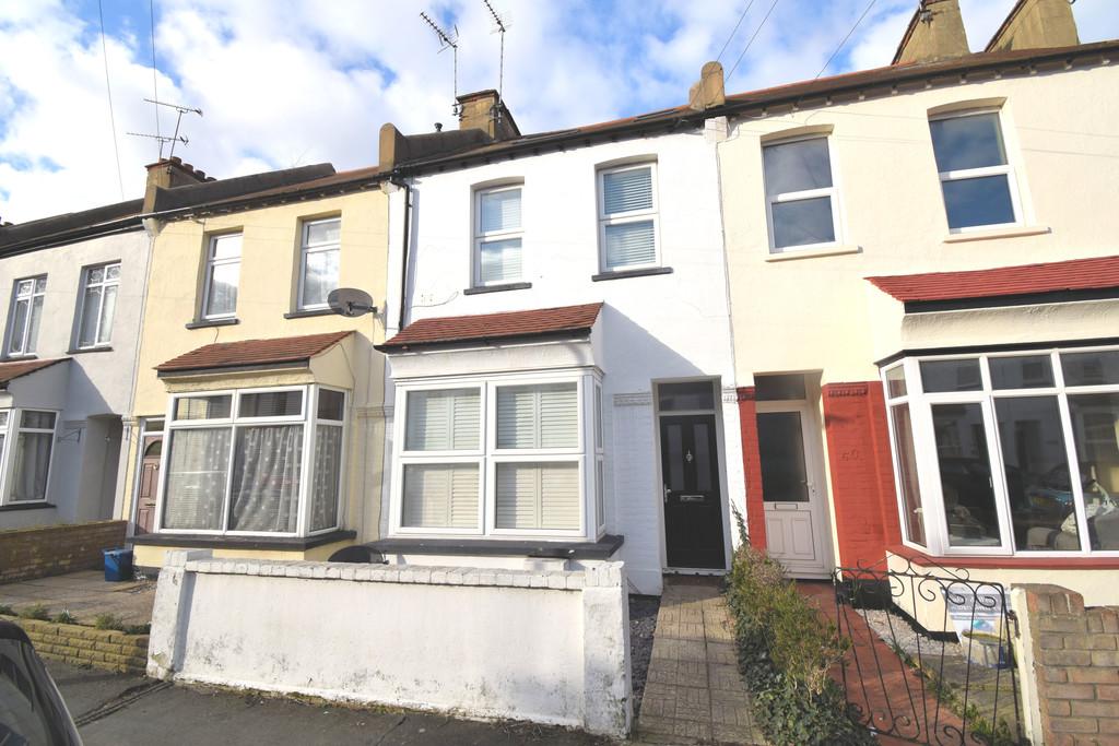 Wellington Avenue, Westcliff-on-Sea 3 bed terraced house - £375,000