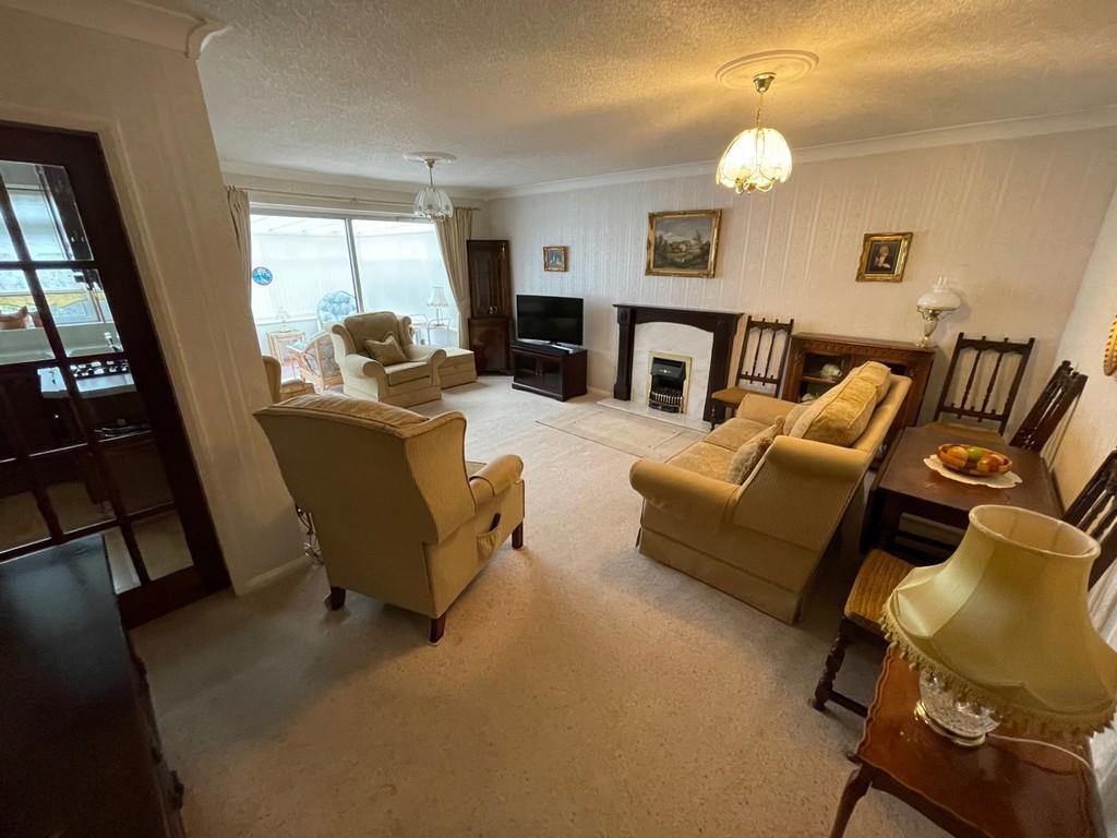 Cheveley Walk, Belmont 2 bed semidetached bungalow £169,950