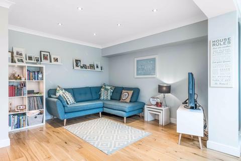 111 Heath Road, Crayford, Dartford, DA1 3NR