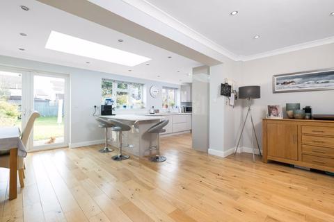 111 Heath Road, Crayford, Dartford, DA1 3NR