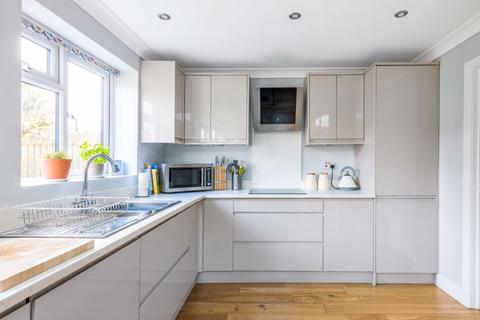 111 Heath Road, Crayford, Dartford, DA1 3NR