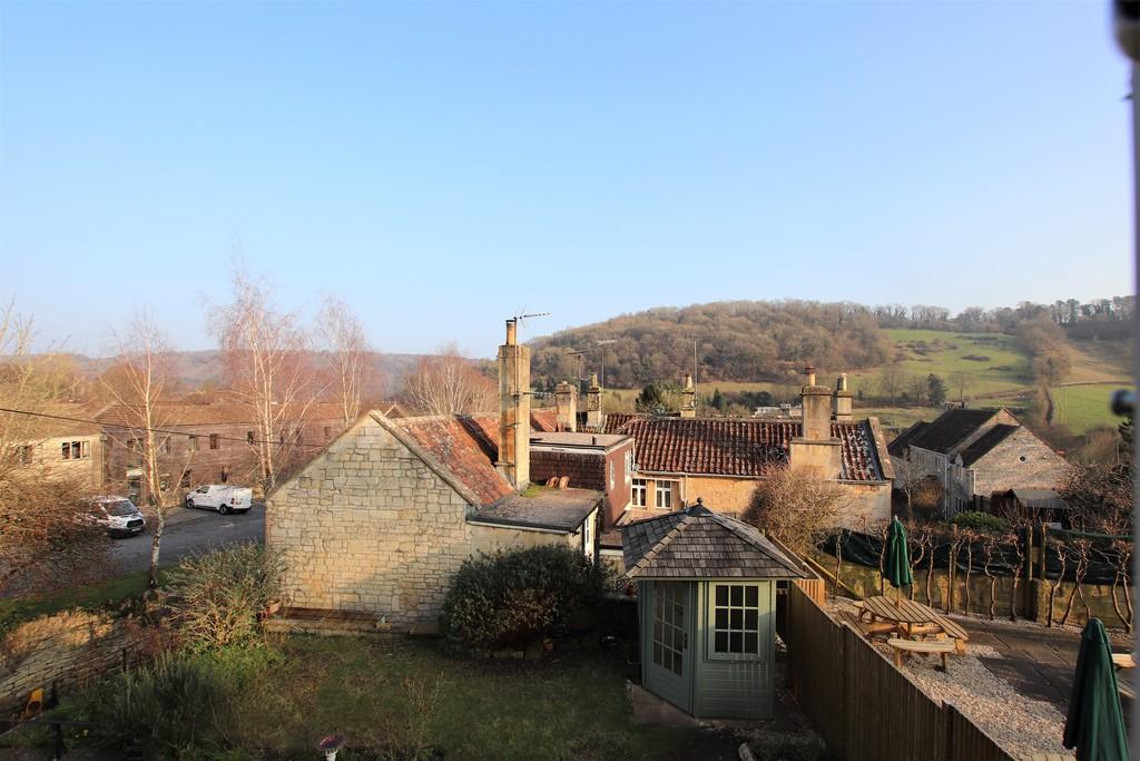 Mill Lane, Monkton Combe 4 bed link detached house £2,500 pcm (£577 pw)