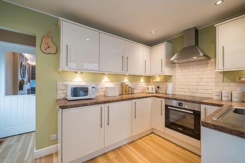 33 Adwalton Close, Drighlington, Bradford, BD11 1DQ