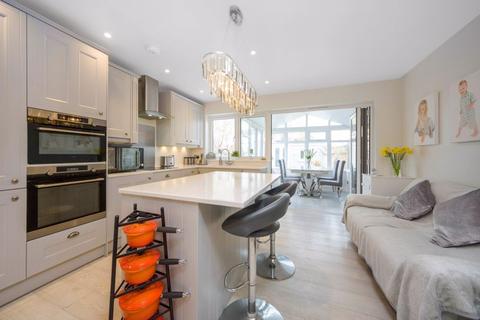 85 Wyncham Avenue, Sidcup, DA15 8EU