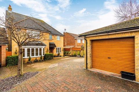 22 Lyons Place, Hedge End, Southampton, SO30 0JB