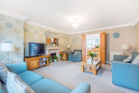 22 Lyons Place, Hedge End, Southampton, SO30 0JB