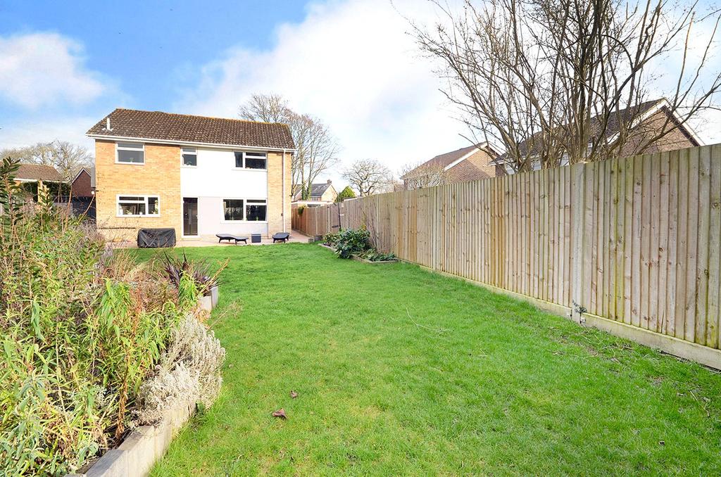 Garden &amp; Rear Aspect