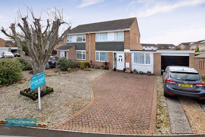 Mayflower Close, Bridgwater 3 bed semidetached house £225,000