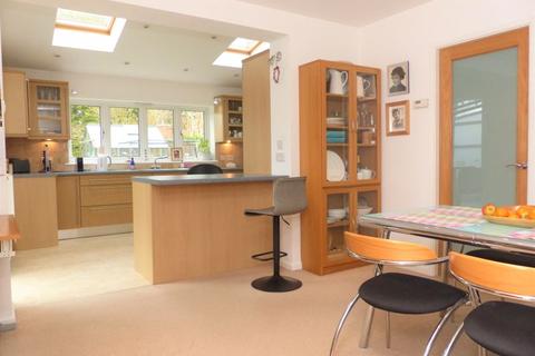 16 Birch Croft Road, Sutton Coldfield, B75 6BP