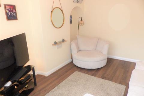 138 Brackenfield Road, Birmingham, B44 9BB