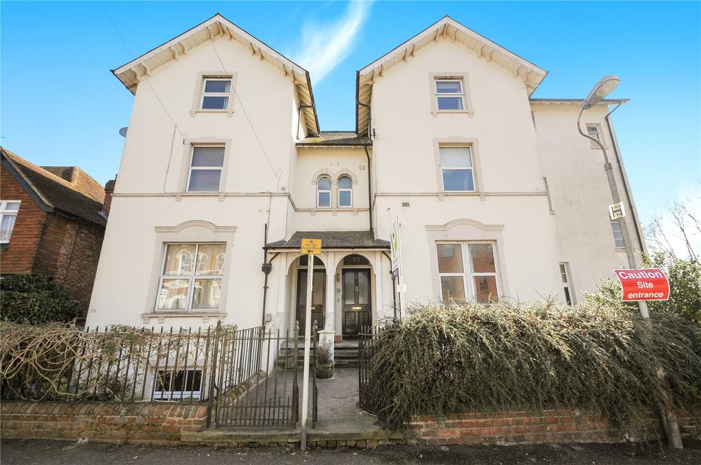 Milman Road, Reading, Berkshire, RG2 2 bed apartment £950 pcm (£219 pw)