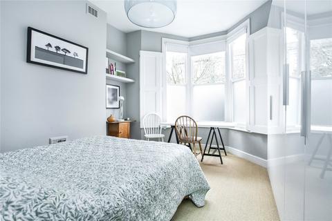 17a Sigdon Road, London, E8 1AP
