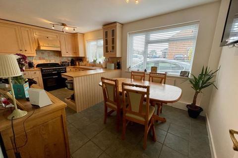 37 Cartmel Drive, Dunstable, LU6 3PT