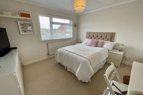 37 Cartmel Drive, Dunstable, LU6 3PT