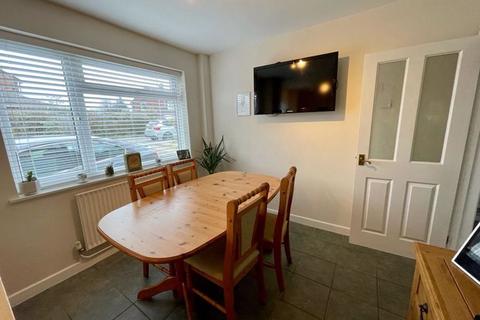37 Cartmel Drive, Dunstable, LU6 3PT