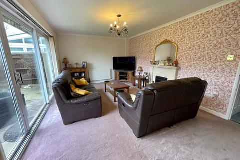 37 Cartmel Drive, Dunstable, LU6 3PT