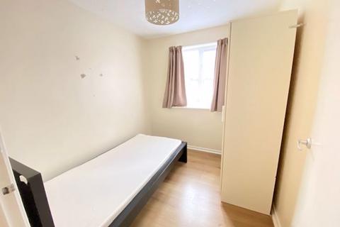 2 bedroom flat to rent, Creighton Road, London,N17