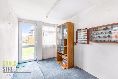 47 Devonshire Road, Hornchurch, RM12 4LG