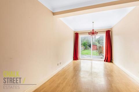 138 Birch Crescent, Hornchurch, RM11 2NG