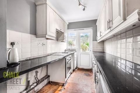 138 Birch Crescent, Hornchurch, RM11 2NG