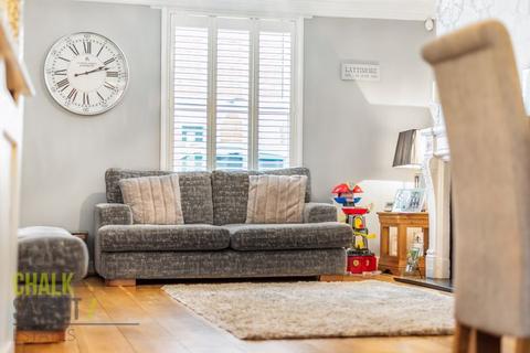 9 Hammonds Lane, Great Warley, Brentwood, CM13 3AH