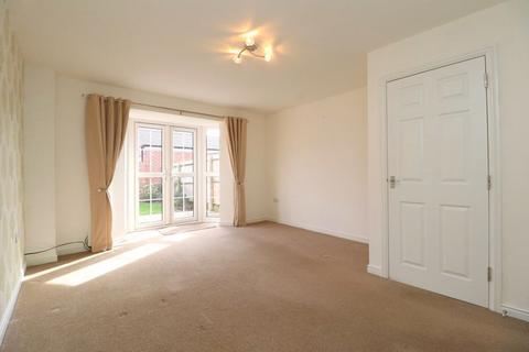 3 bedroom townhouse to rent, Snetterton Heath Kingsway, Gloucester