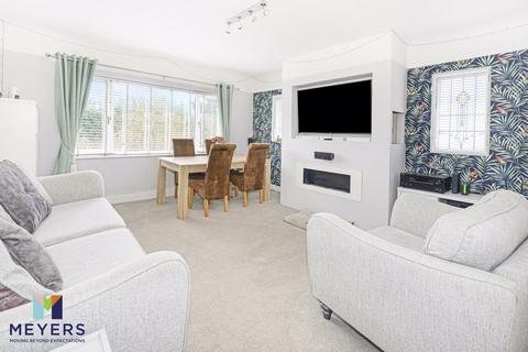 42 Cooper Dean Drive, Bournemouth, BH8 9LN
