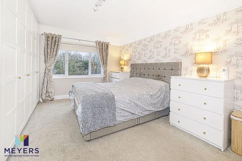 42 Cooper Dean Drive, Bournemouth, BH8 9LN