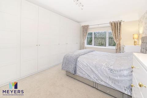 42 Cooper Dean Drive, Bournemouth, BH8 9LN
