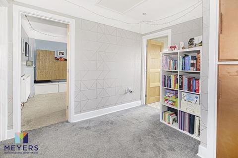 42 Cooper Dean Drive, Bournemouth, BH8 9LN