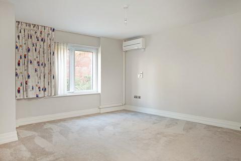 10, Bridgewater Lodge Bridgewater Terrace, Windsor, SL4 1AN