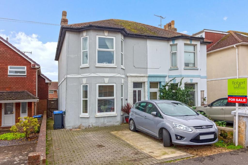 Penhill Road, Lancing 3 bed semidetached house £400,000