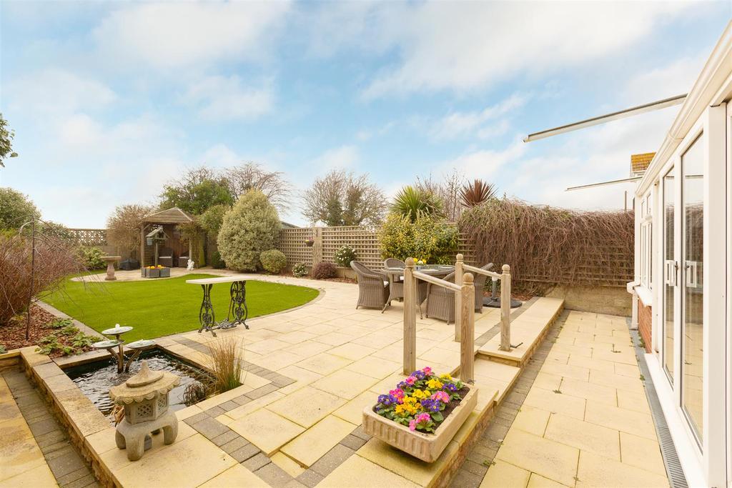 King Edward Road, Birchington 5 bed detached house £440,000