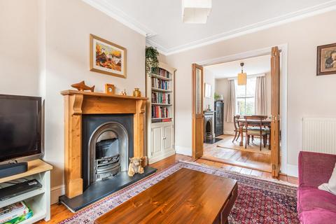 15 Artillery Road, Guildford, GU1 4NW