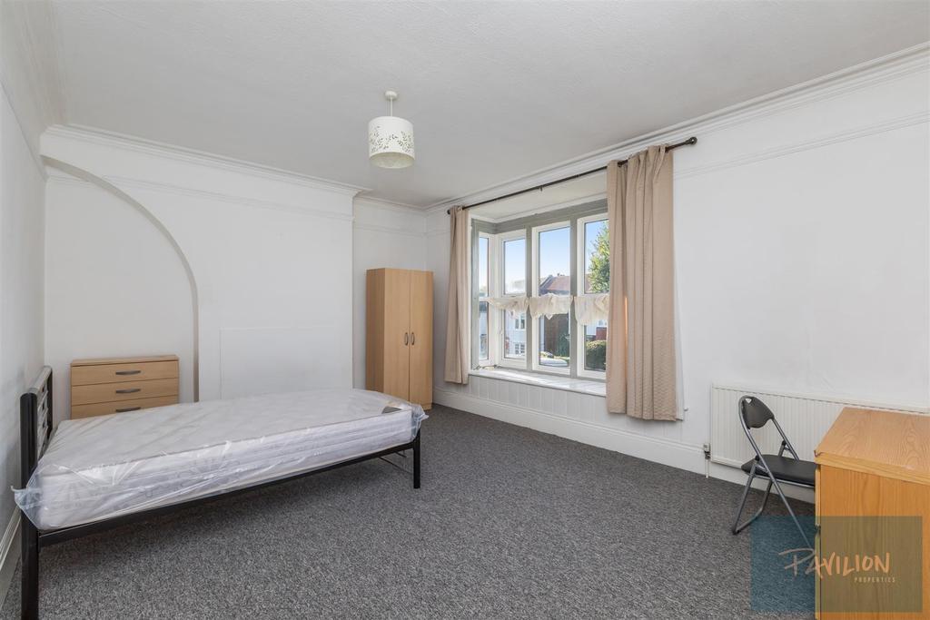 Wilbury Crescent 59-17.JPG