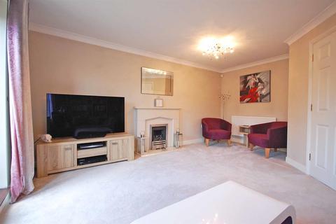14 Grantham Avenue, Great Notley, Braintree, CM77 7FP