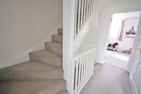 6 Constable Way, Black Notley, Braintree, CM77 8FE