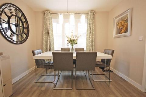3 Maple Close, Black Notley, Braintree, CM77 8GB